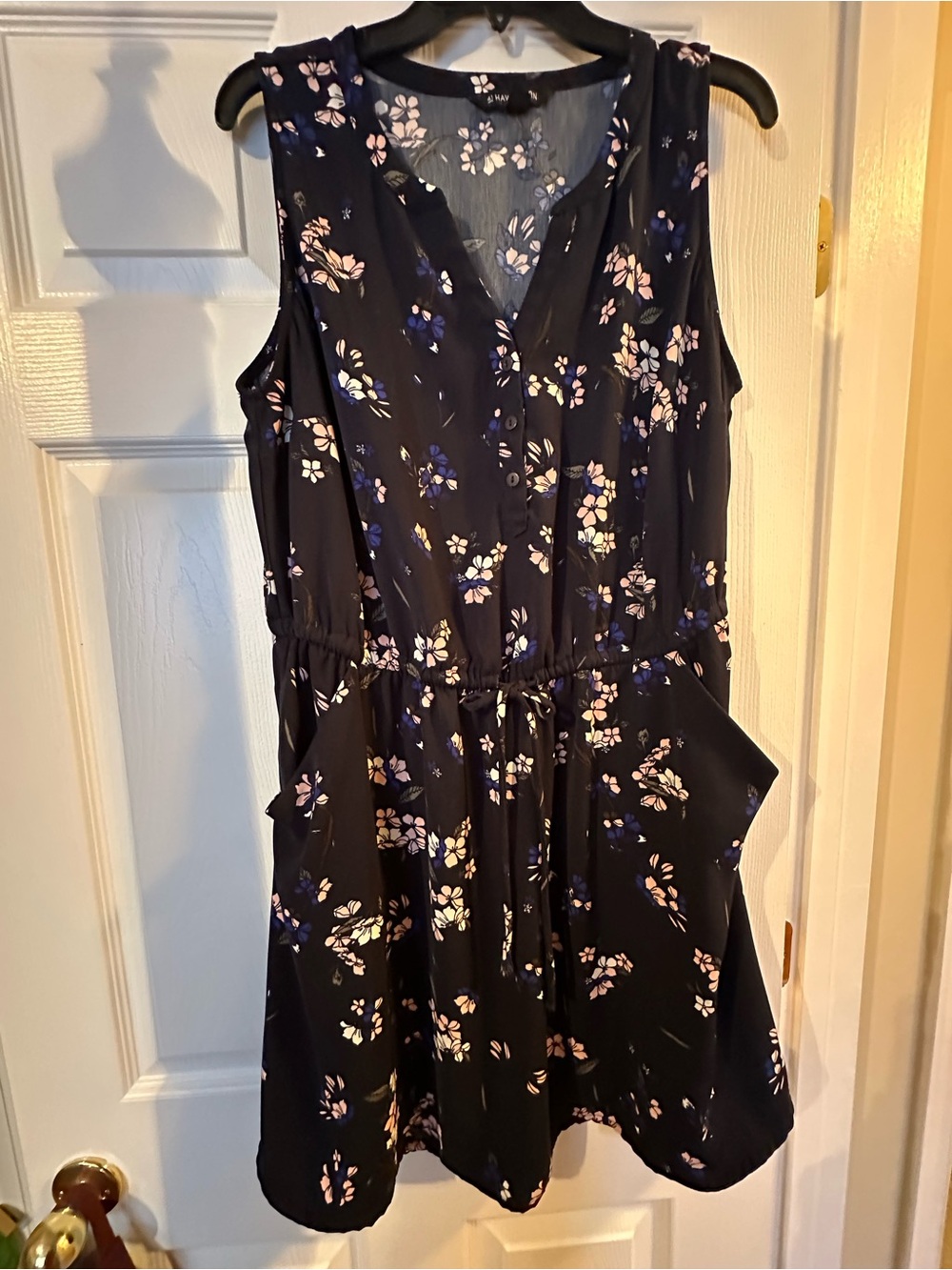41 Hawthorn Navy Sleeveless Floral Drawstring Dress with pockets.